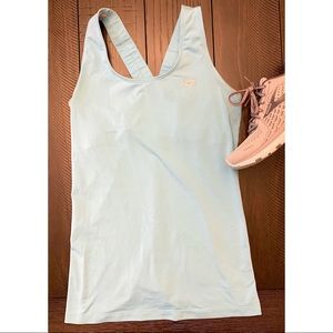 UNDERARMOUR Workout Tank Top!💙
